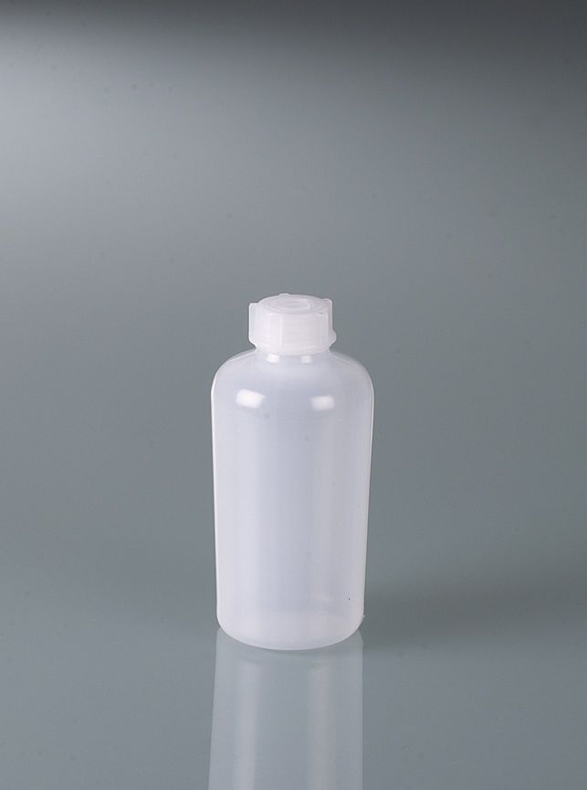 Hochschulterflasche, LDPE transp., 250 ml, mit Verschluss